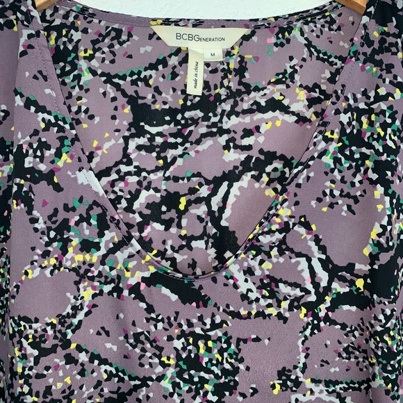 Like new! BCBGeneration Top - Picture 4 of 4